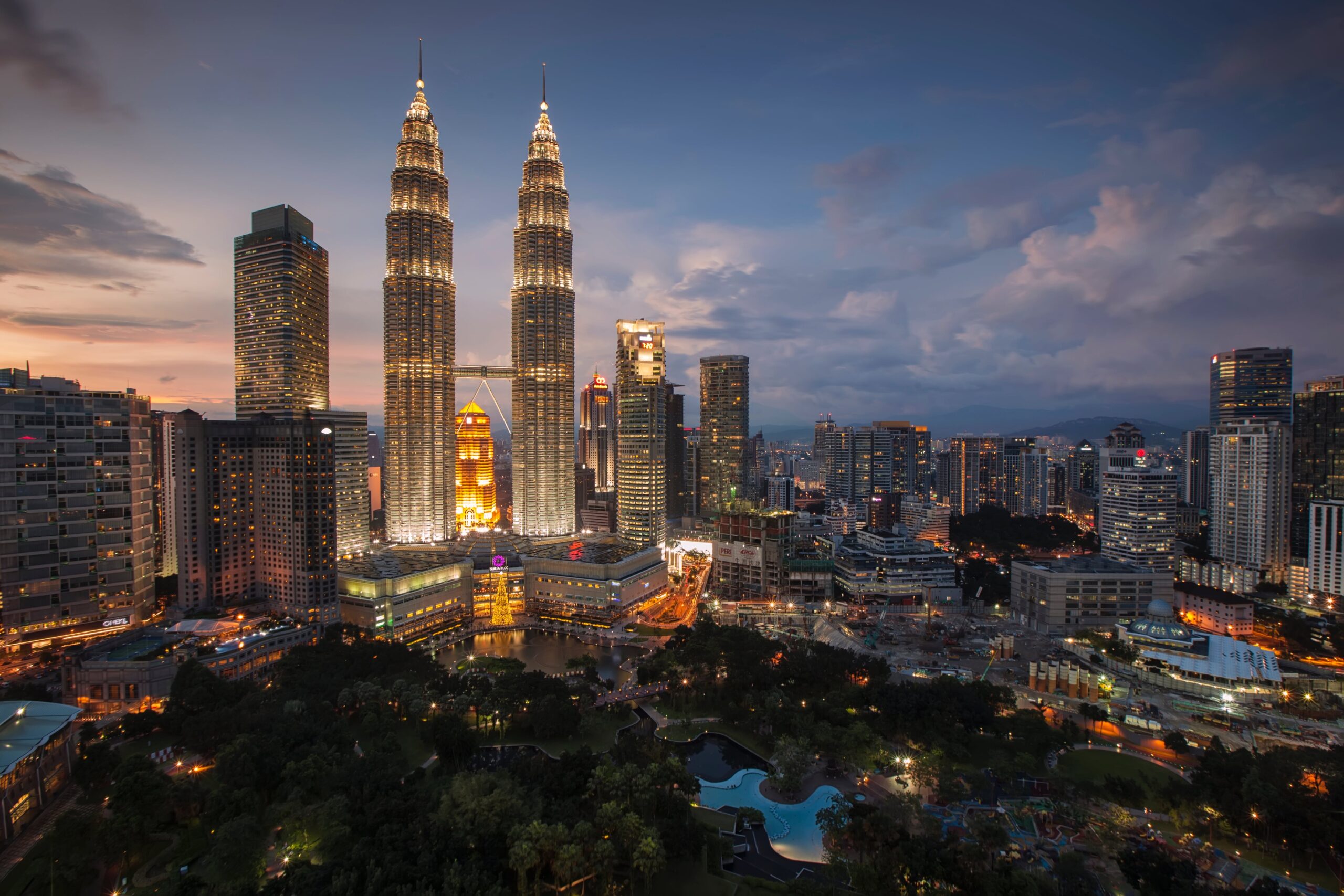 Read more about the article 15 Unforgettable Things to Do in Kuala Lumpur: The Ultimate Tourist Guide